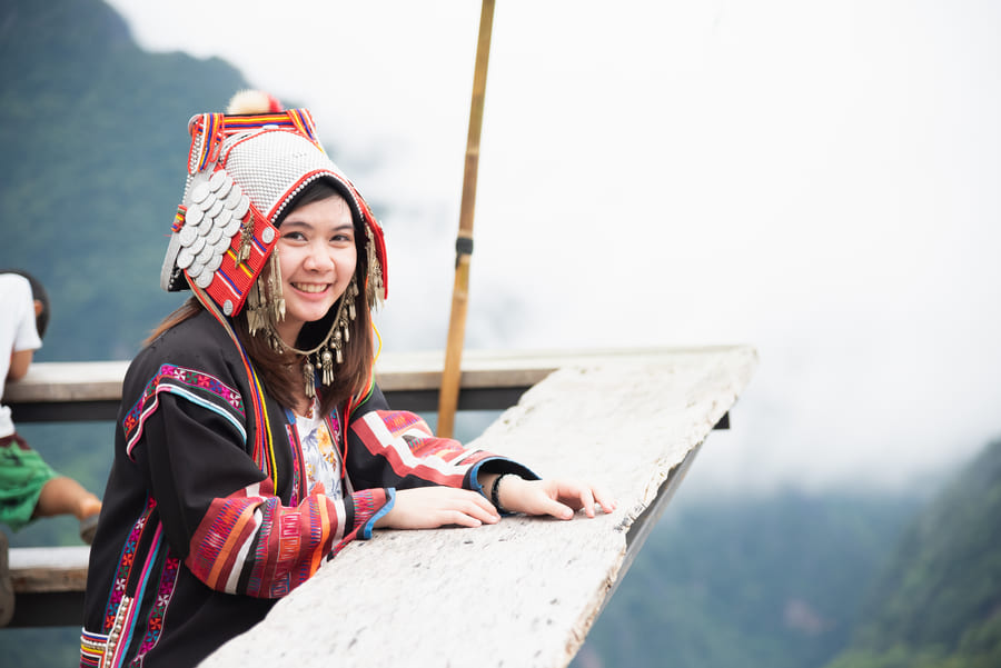 Joven visitando Yunnan